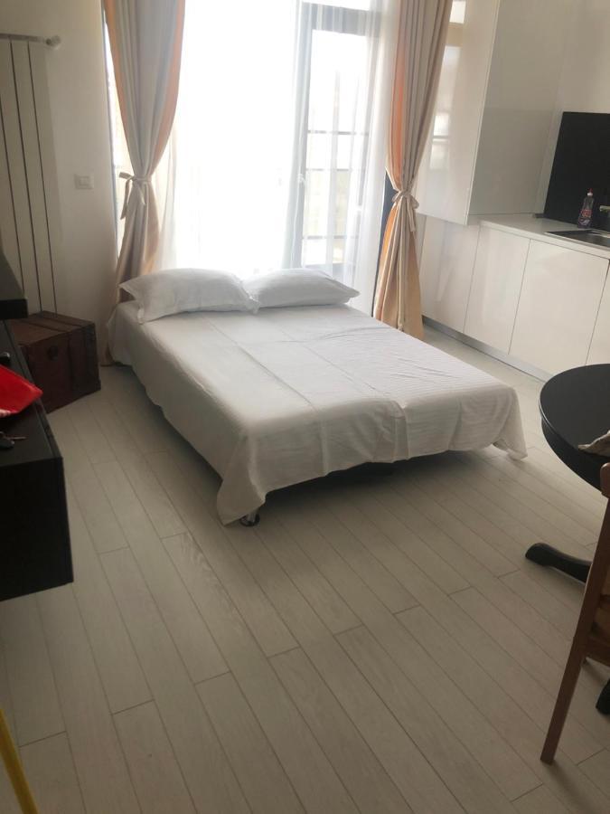 Imperia By Zev Apartments Navodari Ngoại thất bức ảnh